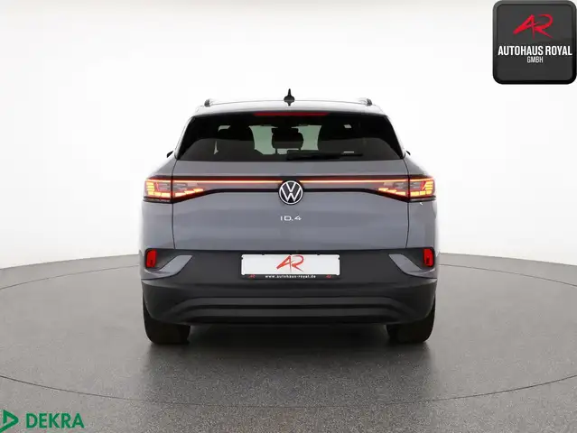 Volkswagen ID.4 view 4