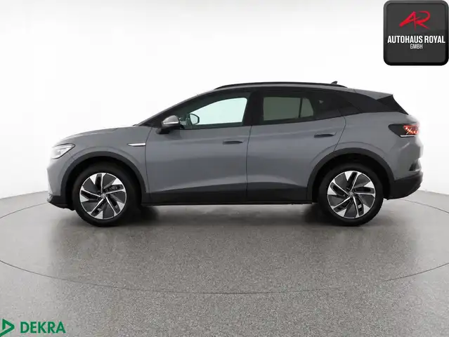 Volkswagen ID.4 view 2