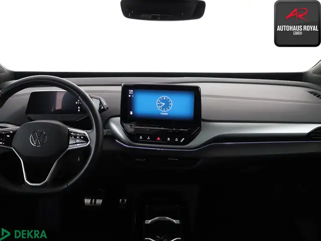 Volkswagen ID.4 view 9