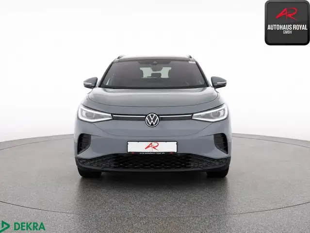 Volkswagen ID.4 view 8