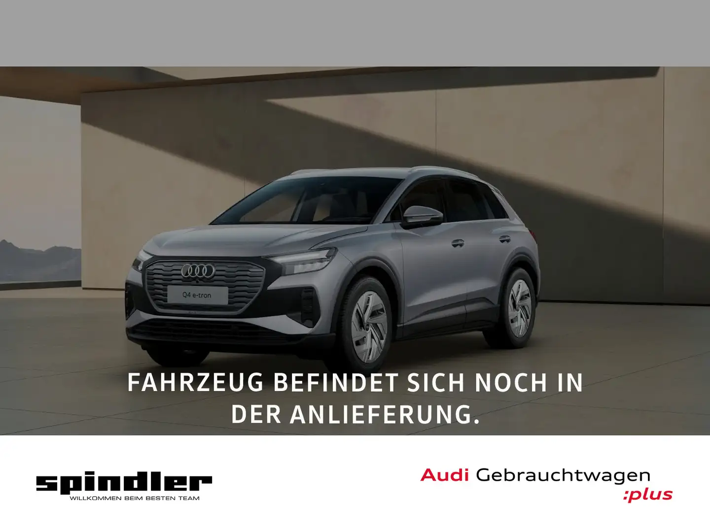 Audi Q4 e-tron 45 / Navi pro, Standklima, AR-HuD, LED Silber - 1