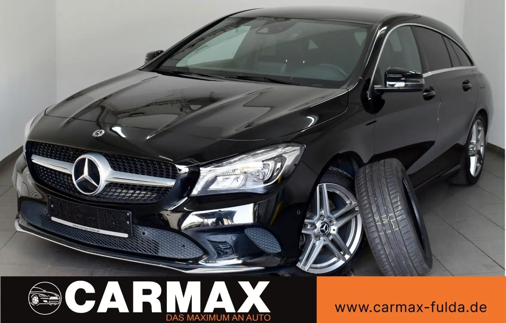 Mercedes-Benz CLA 180 Urban Leder,Navi,LED,8fach bereift! Schwarz - 1