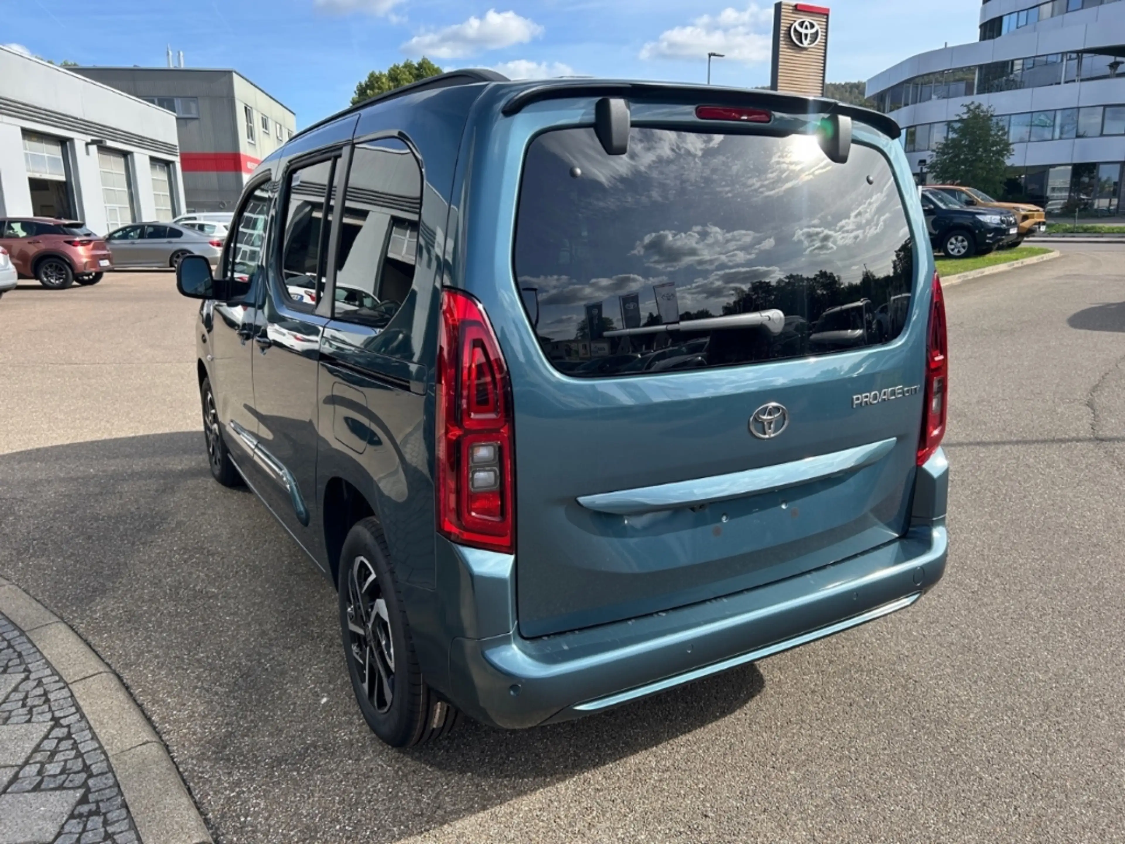 Toyota Proace City Verso L1 Teamplayer 1,2l-Turbo (110 PS) Start/Stop — photo 5