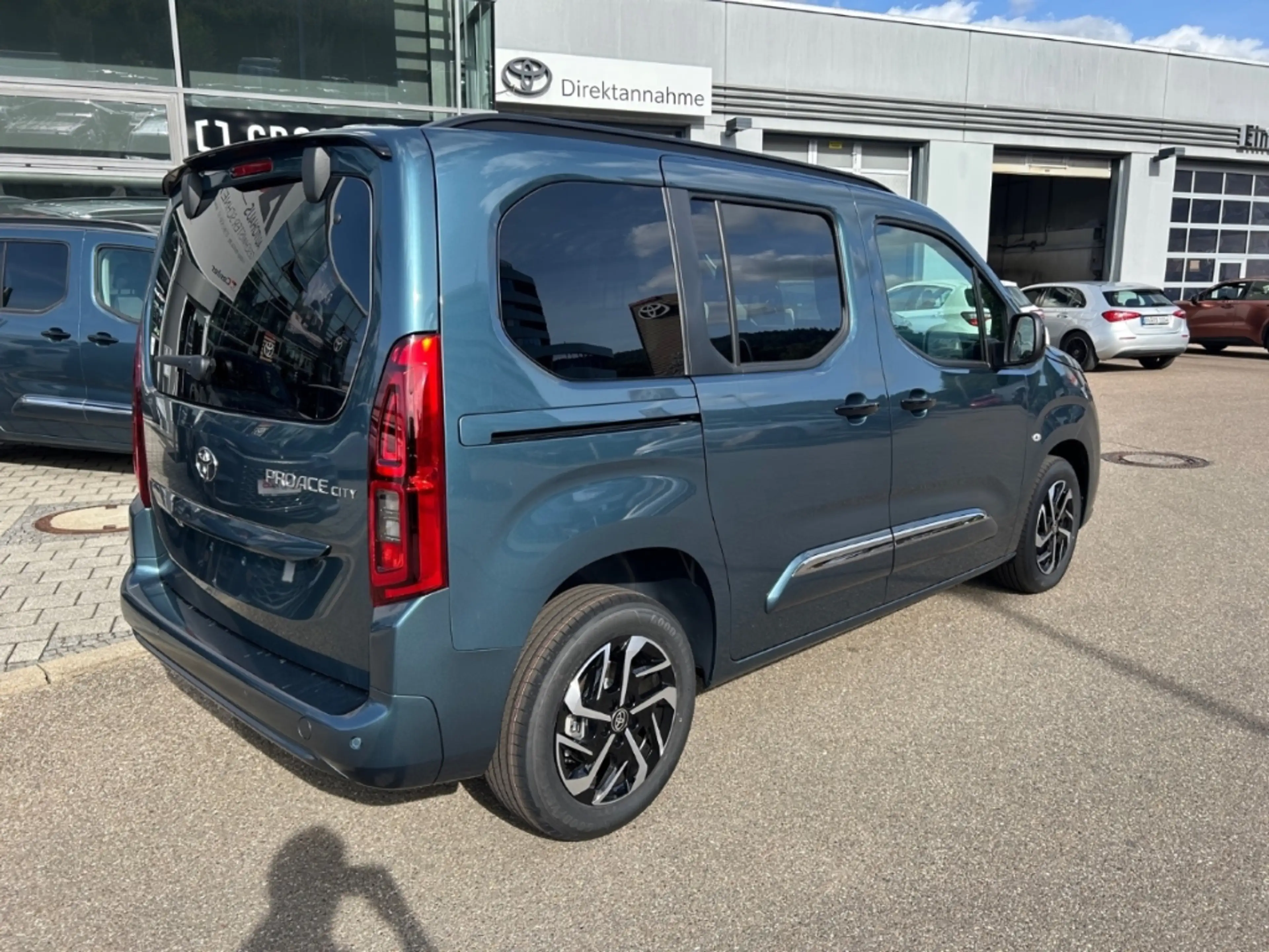 Toyota Proace City Verso L1 Teamplayer 1,2l-Turbo (110 PS) Start/Stop — photo 4