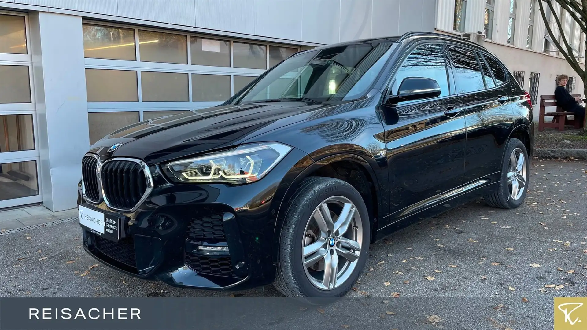 BMW X1 sDrive20iA M-Sport DA+ PA Navi ACC Heckträger Schwarz - 1