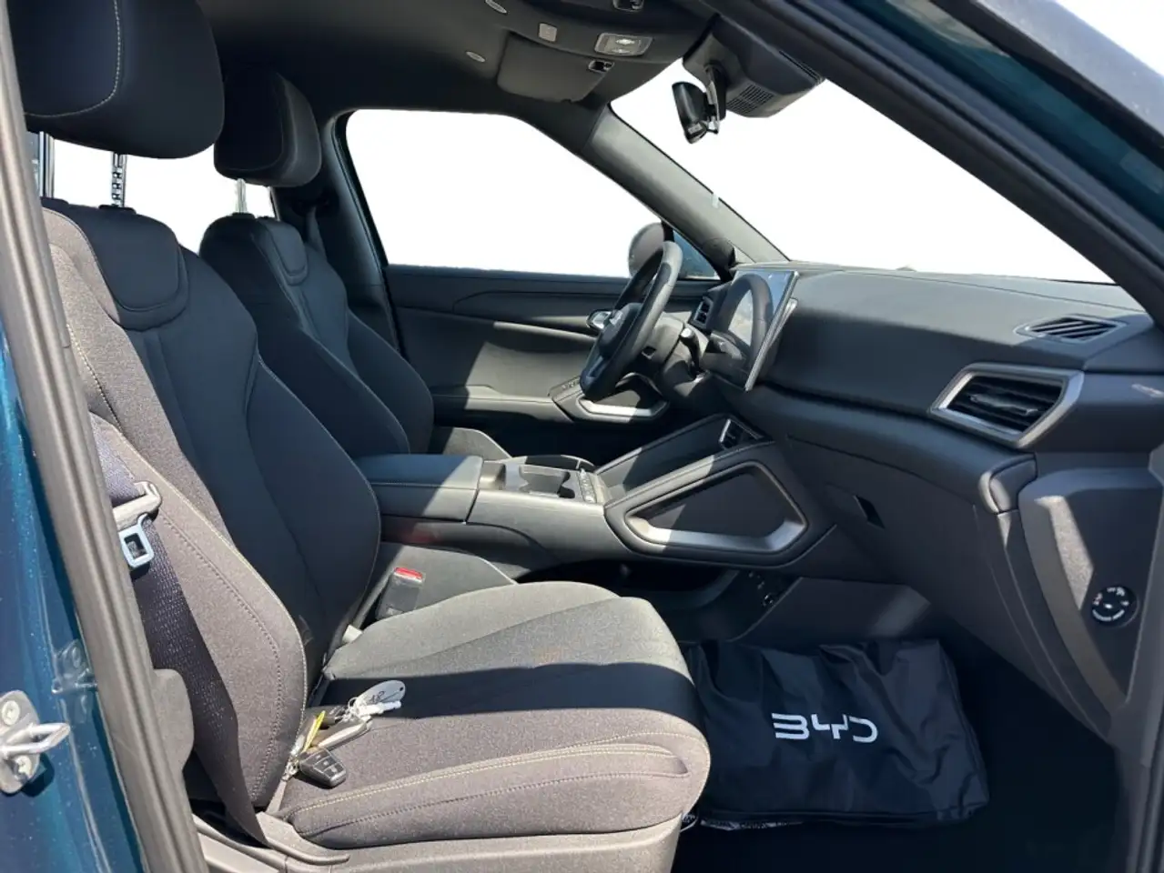 BYD Atto 2 DM-i 1.5 phev Active 165cv, миниатюра 15