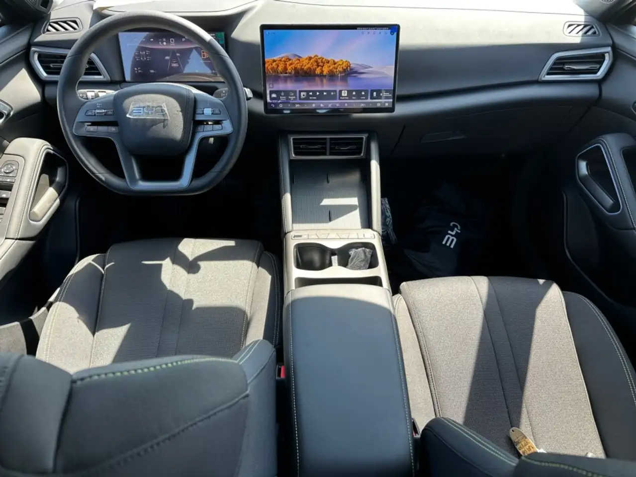 BYD Atto 2 DM-i 1.5 phev Active 165cv, миниатюра 13