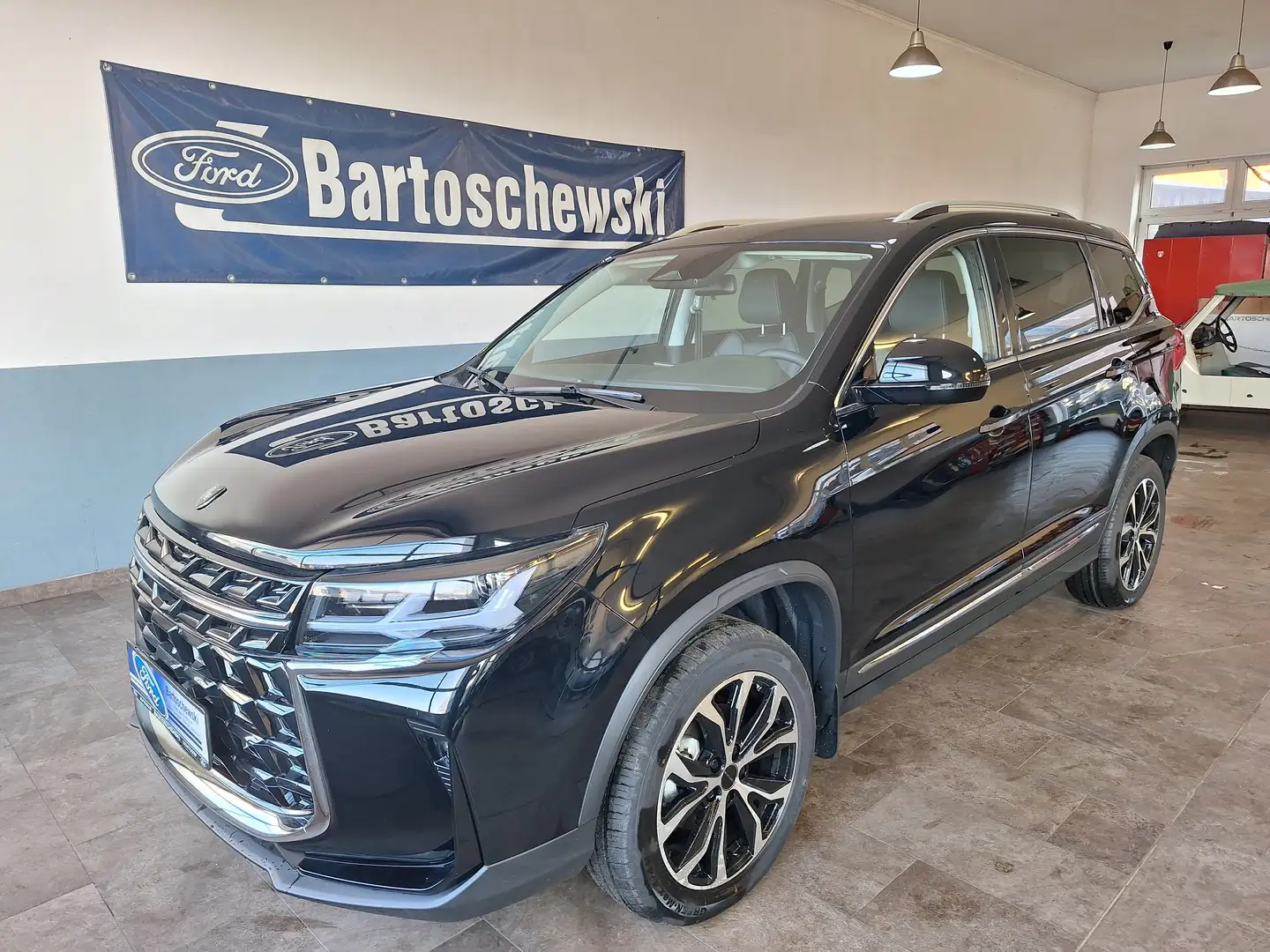 Forthing Sonstige 3 Exclusive 1,5 Schwarz - 1