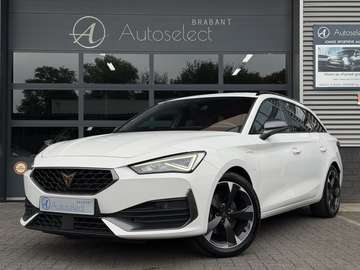 Sportstourer 1.4 e-Hybrid VZ CarPlay | Camera | 24