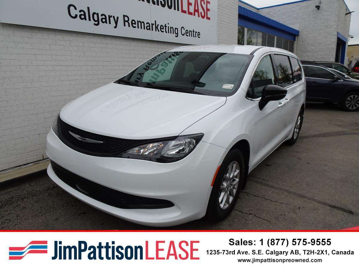2026 Chrysler Grand Caravan SXT 3.6L V-6 FWD LOW KM 7 Passenger w/Power Doors