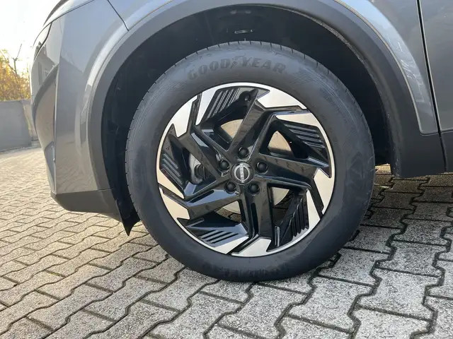 Nissan Qashqai view 8