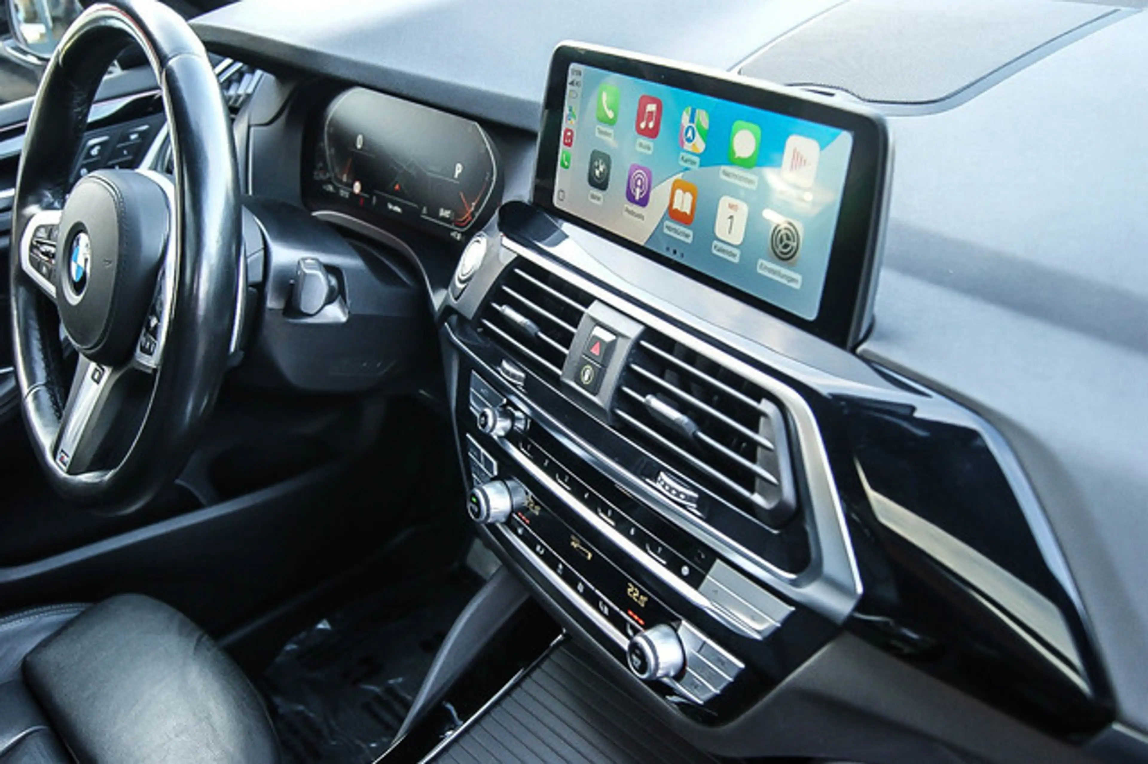 BMW X4 xDrive 20 d M Sport X HUD ANHZV STHZG PANO — photo 13