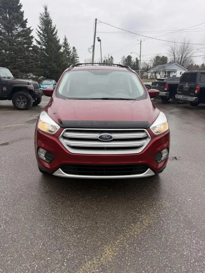 Ford Escape снимка Ford Escape