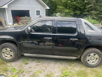 4WD Crew Cab LS
