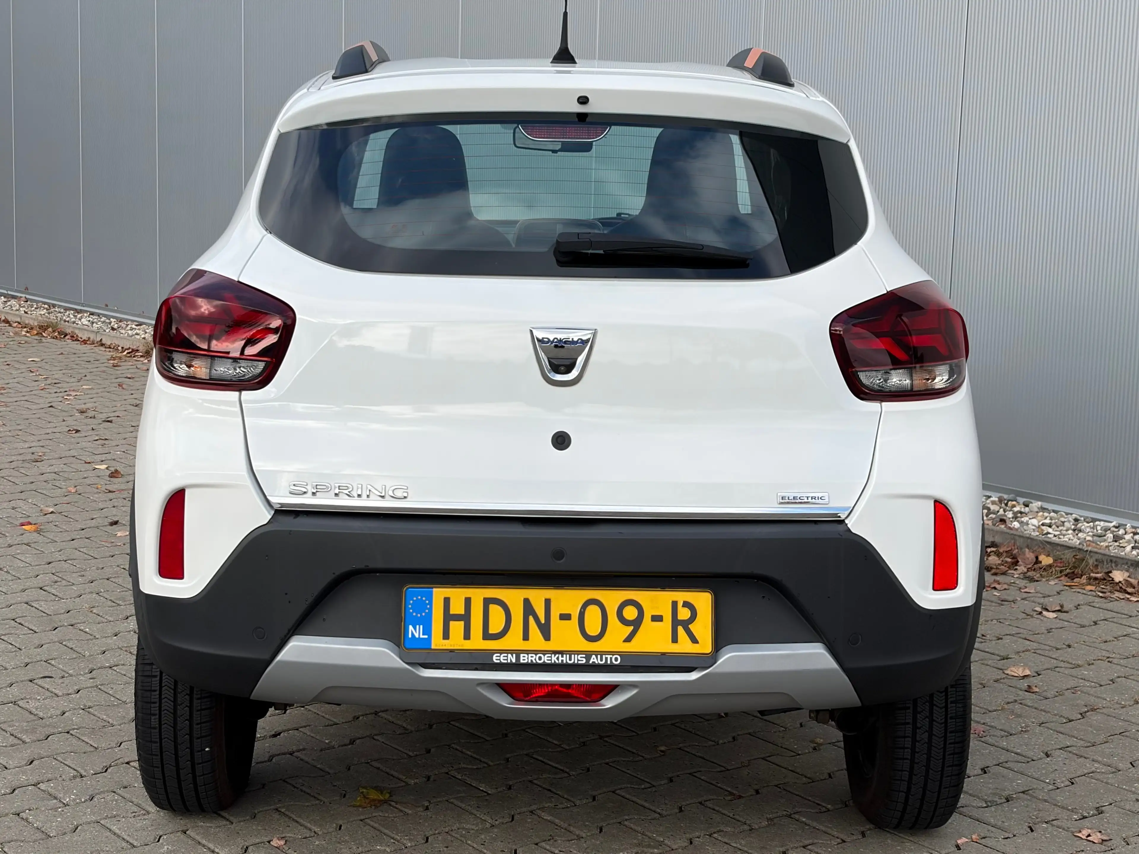 Dacia Spring Comfort Plus 27kWh | Airco | Bluetooth | Achteruit — photo 17
