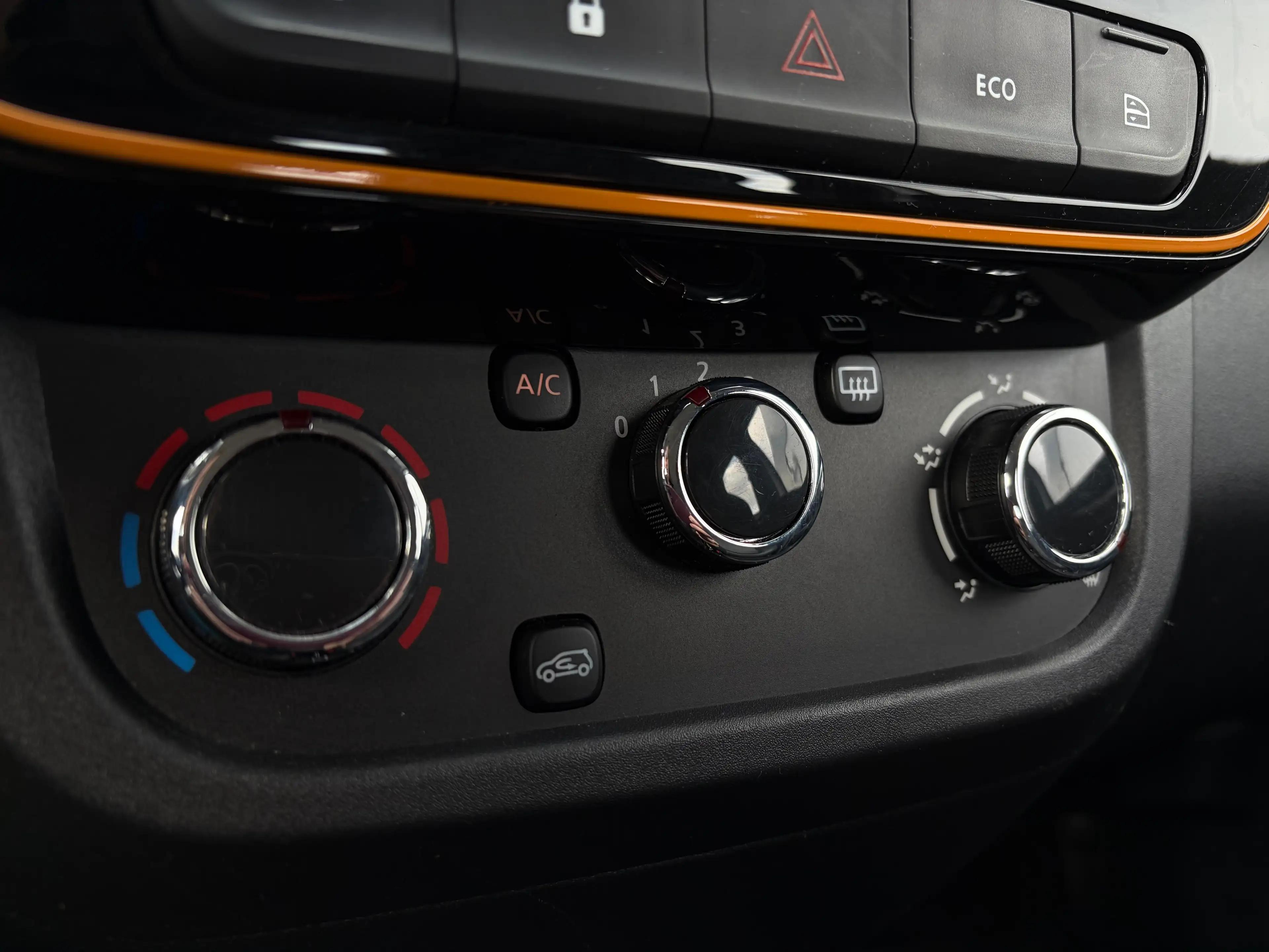 Dacia Spring Comfort Plus 27kWh | Airco | Bluetooth | Achteruit — photo 32