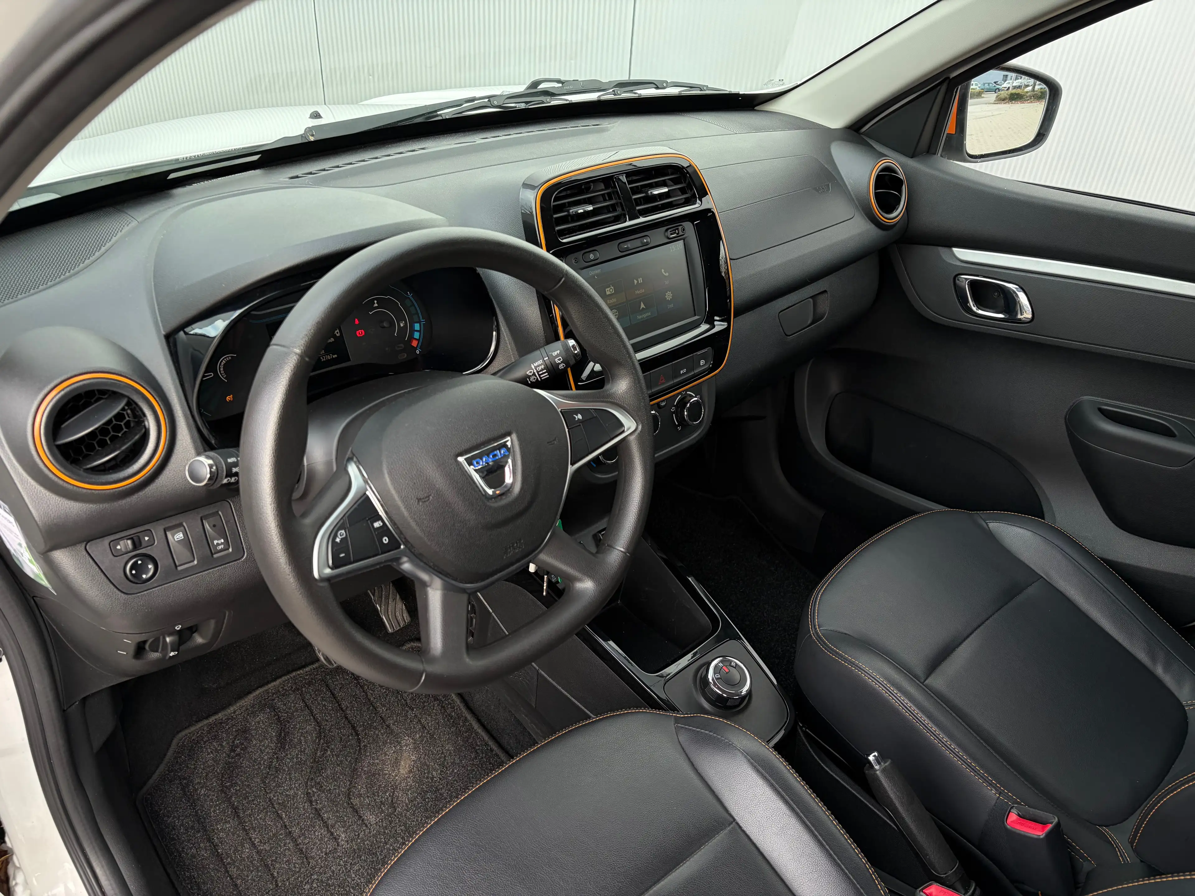 Dacia Spring Comfort Plus 27kWh | Airco | Bluetooth | Achteruit — photo 24