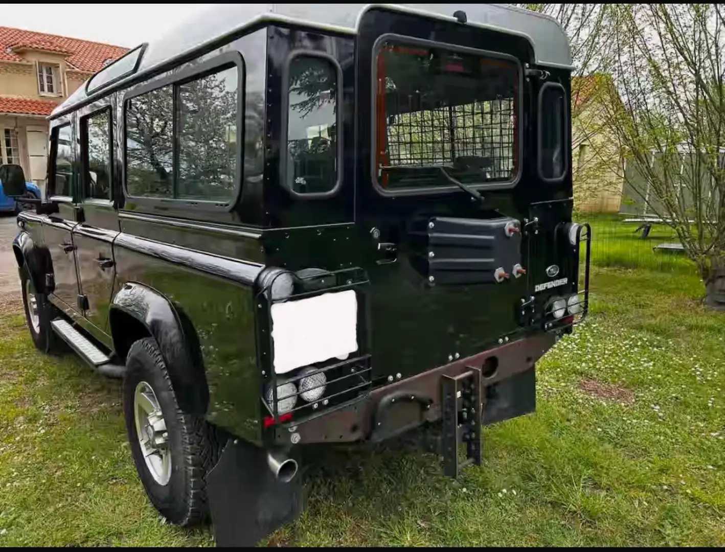 Land Rover Defender 110 STATION WAGON MARK VI SE Noir - 2