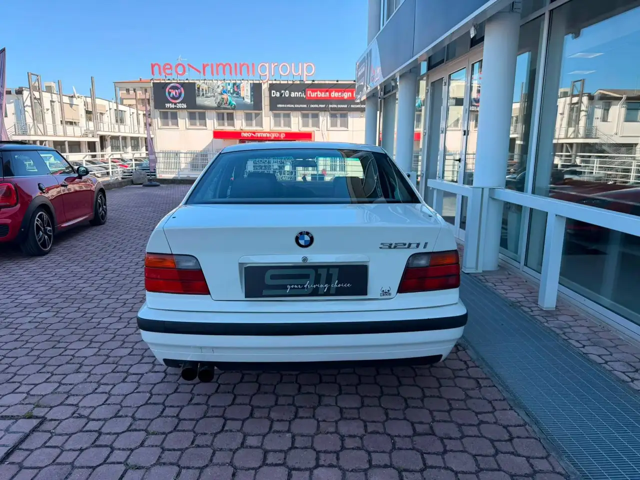 BMW 320i c/abs cat., foto 6
