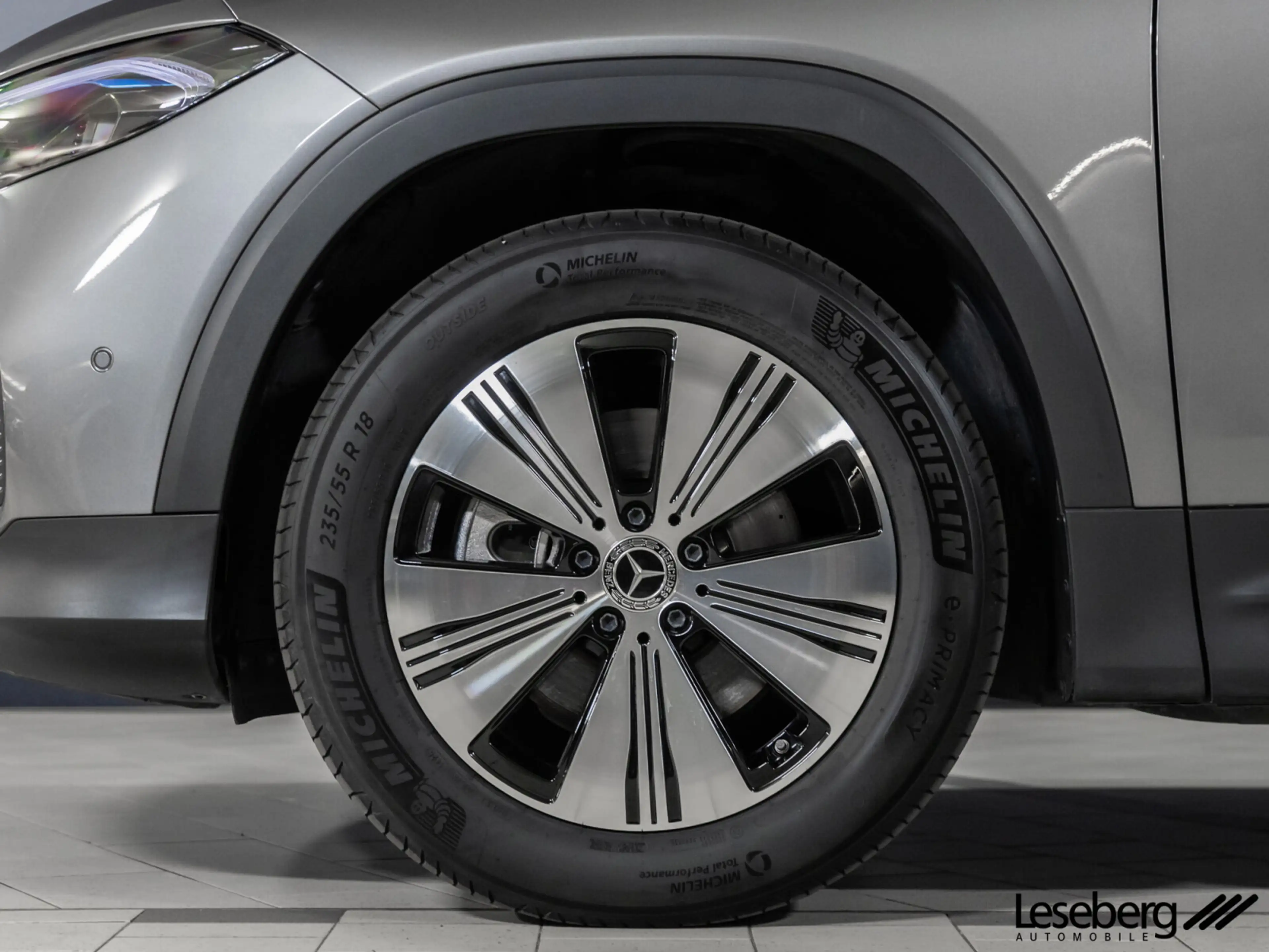 Mercedes-Benz EQB 300 EQB 300 4M Progressive Adv. LED/Kamera/Ambiente/ — photo 7