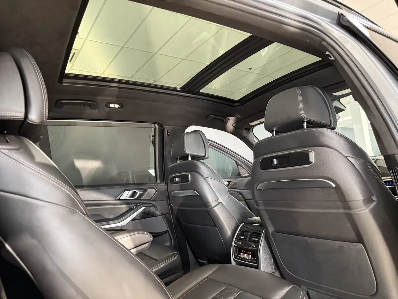 BMW X7 photo BMW X7
