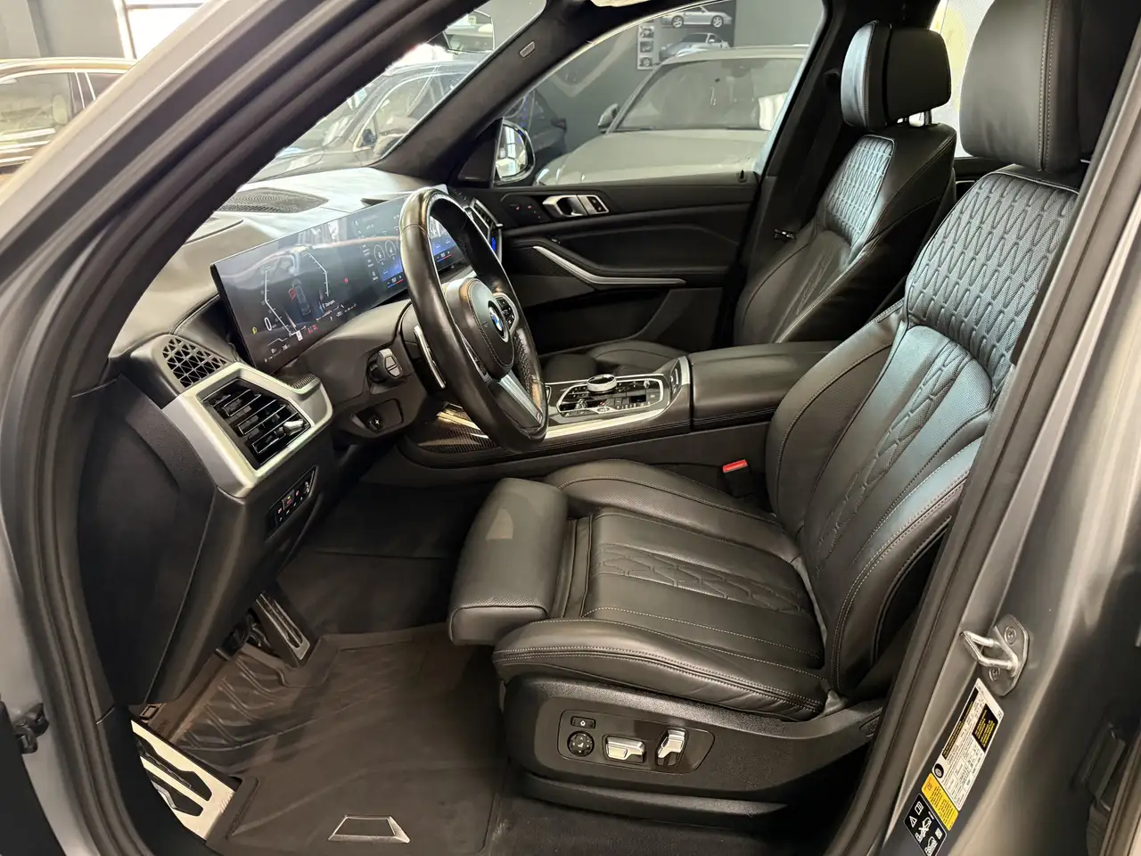 BMW X7 photo BMW X7
