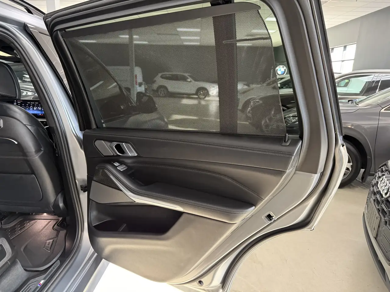 BMW X7 photo BMW X7