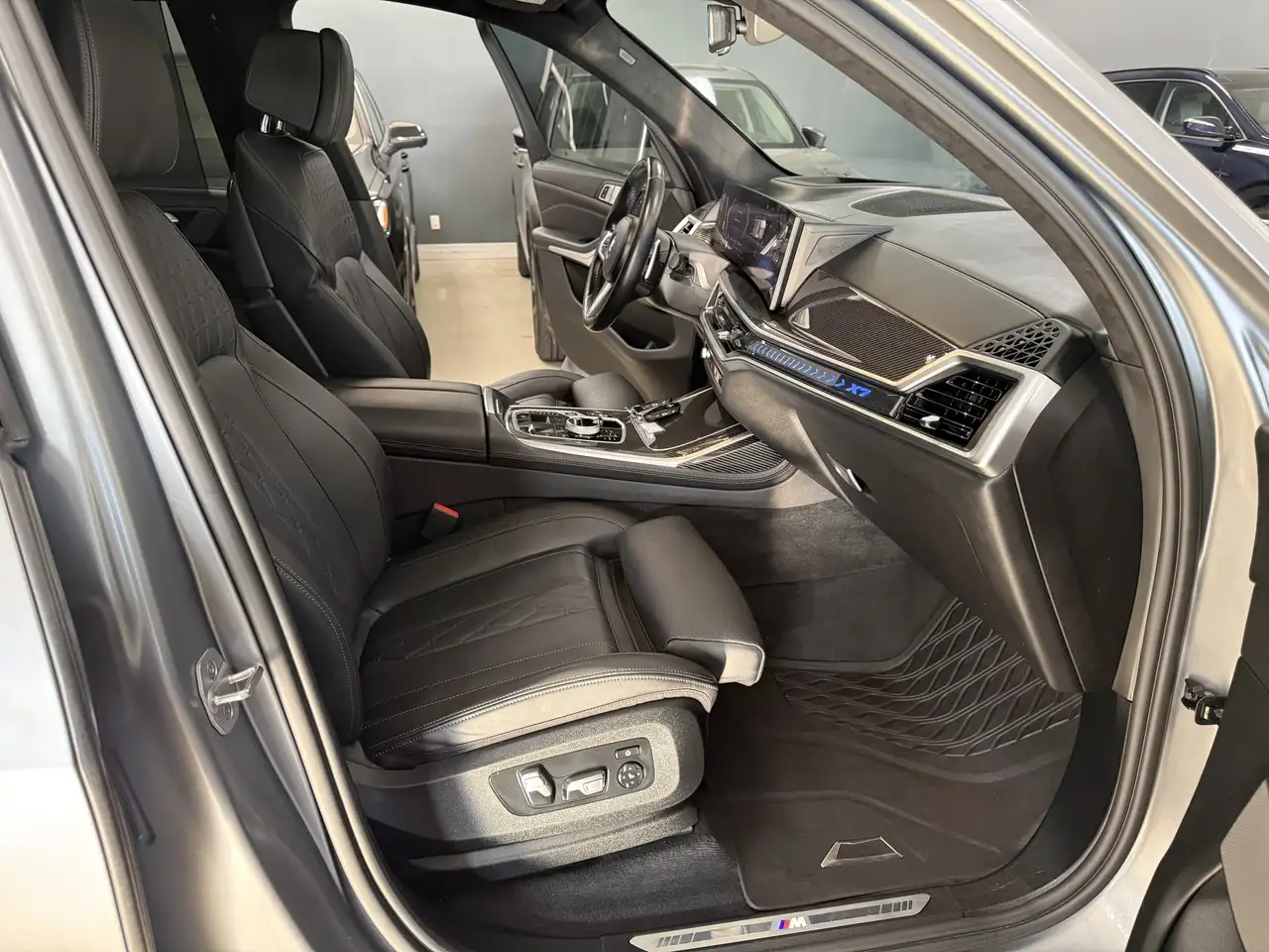 BMW X7 photo BMW X7