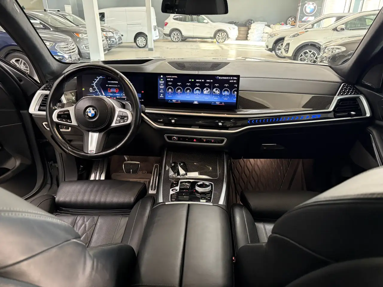 BMW X7 photo BMW X7