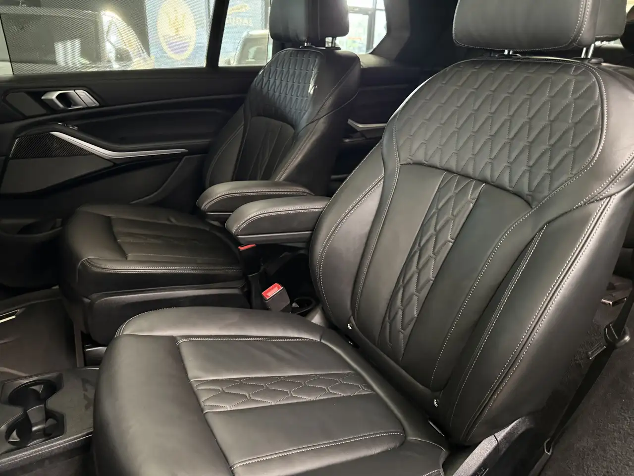 BMW X7 photo BMW X7