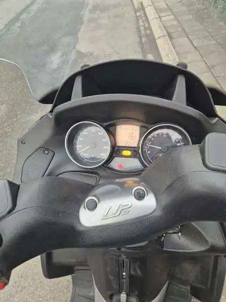 Piaggio MP3 300 - foto 7