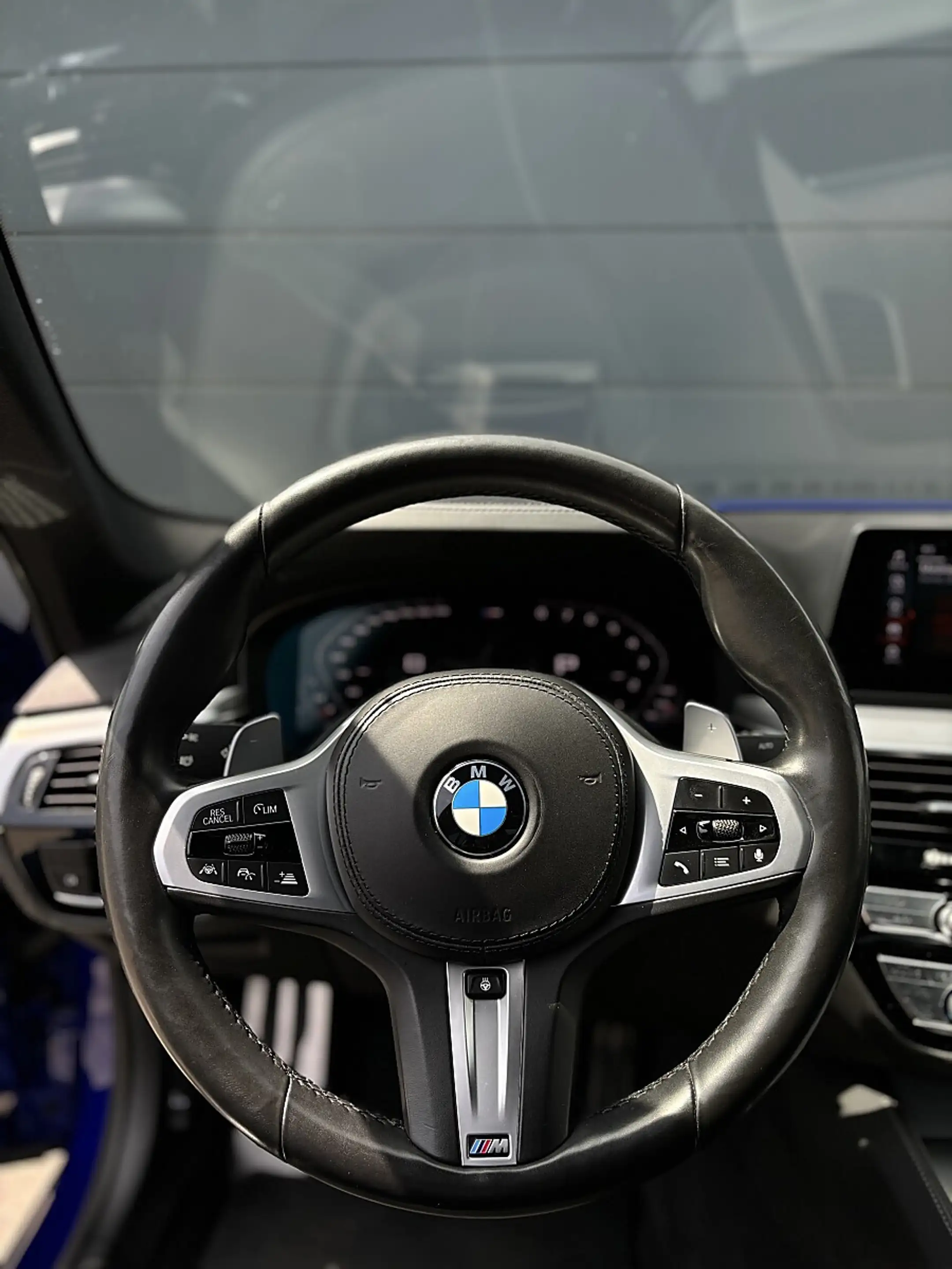 BMW M550 i xDrive Aut. — photo 13