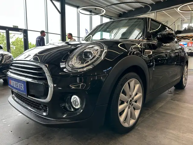 Mini Cooper Cooper view 4