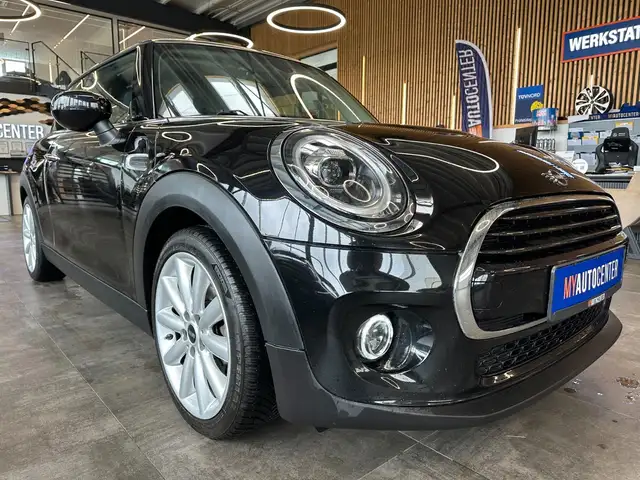 Mini Cooper Cooper view 3