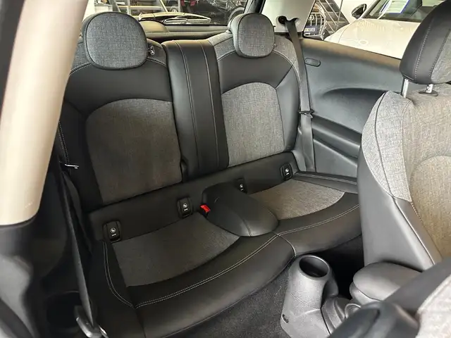 Mini Cooper Cooper view 7