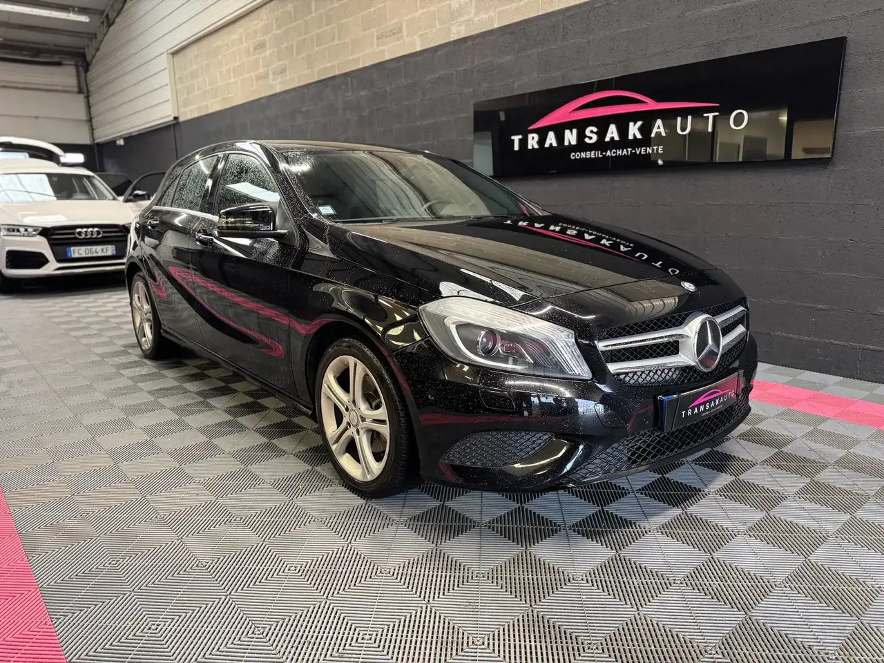 Mercedes-Benz A 200