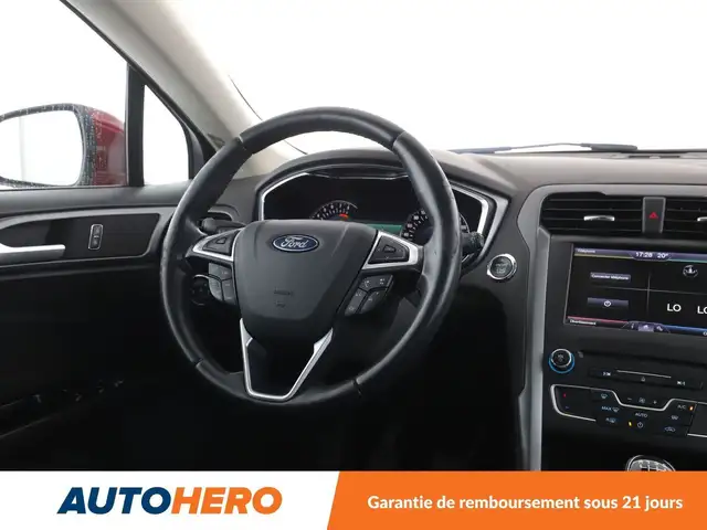 Ford Mondeo view 13