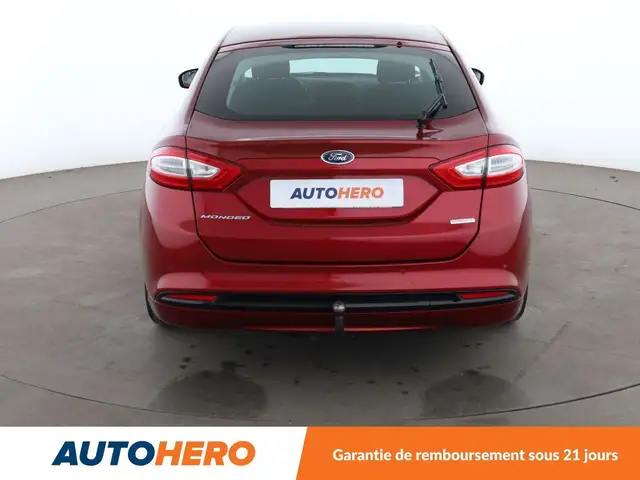 Ford Mondeo view 5