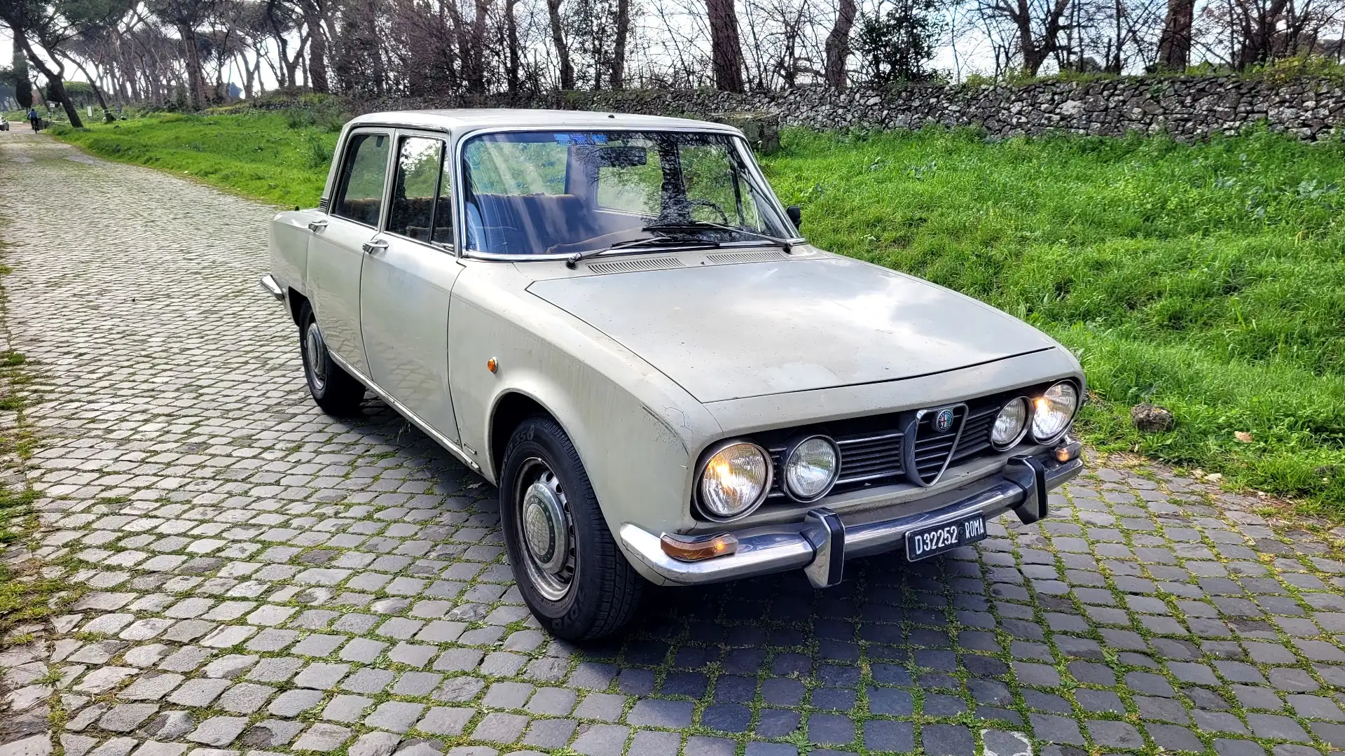 Alfa Romeo 1750 Berlina - 2
