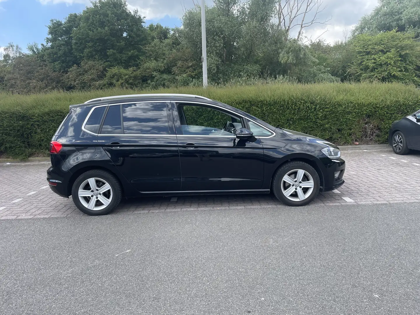 Volkswagen Golf Sportsvan 1.6 TDI BlueMotion Technology Comfortline - 1