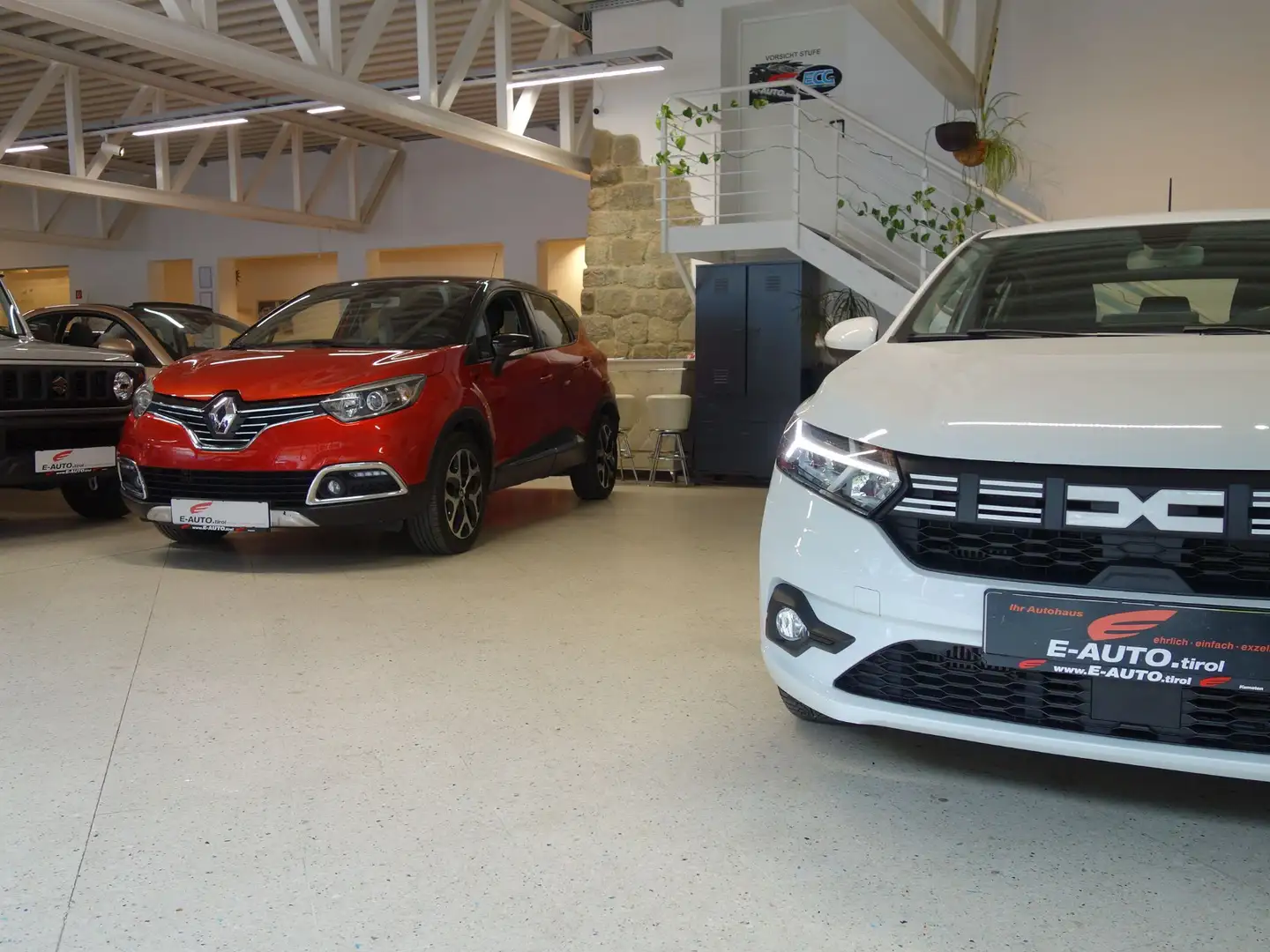 Dacia Sandero Expression TCe90 *AHK *CARPLAY *LED *PDC Weiß - 2