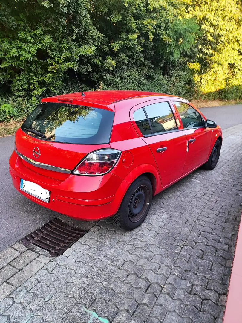 Opel Astra Basis Rot - 2
