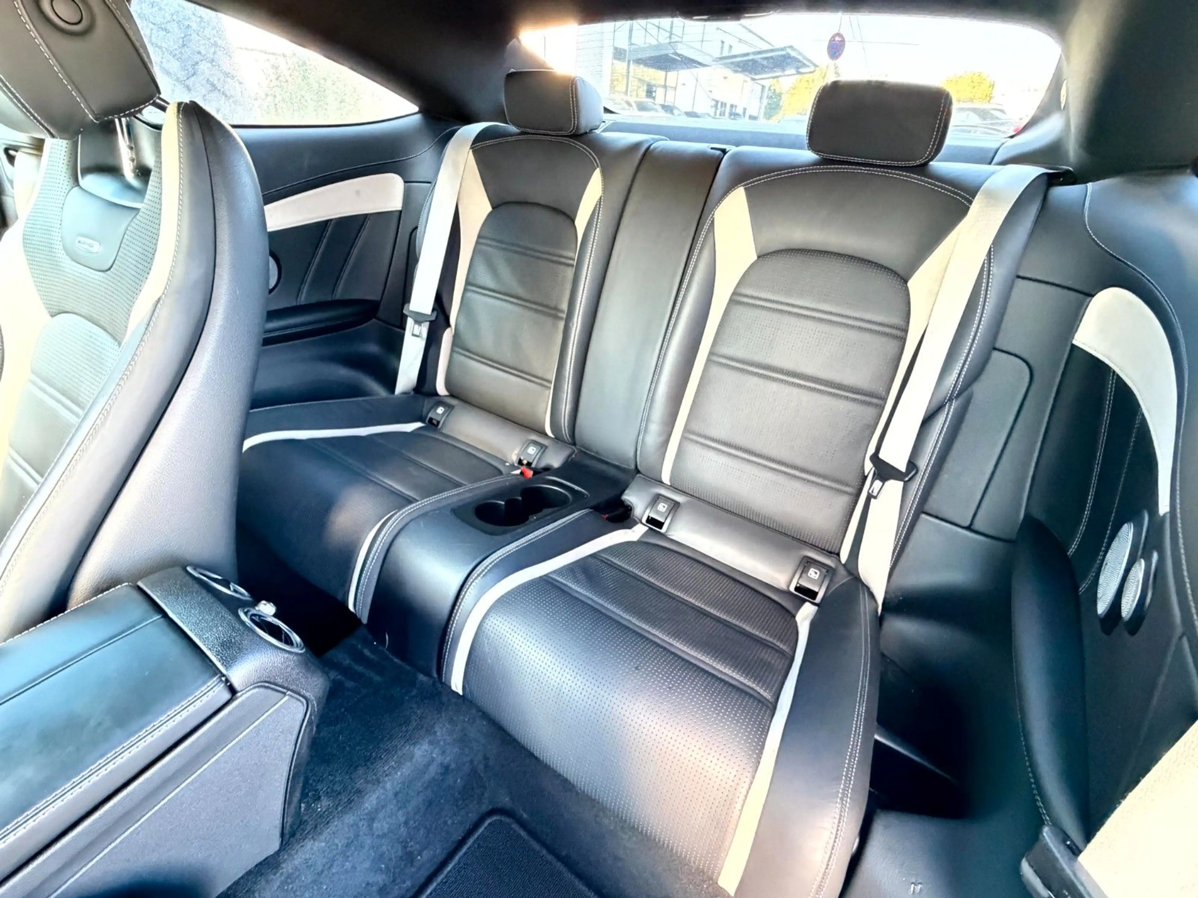 Mercedes-Benz C 63 AMG C 63 S AMG Drivers_SporAb_HUD_360°_Burme_Keramik — photo 11