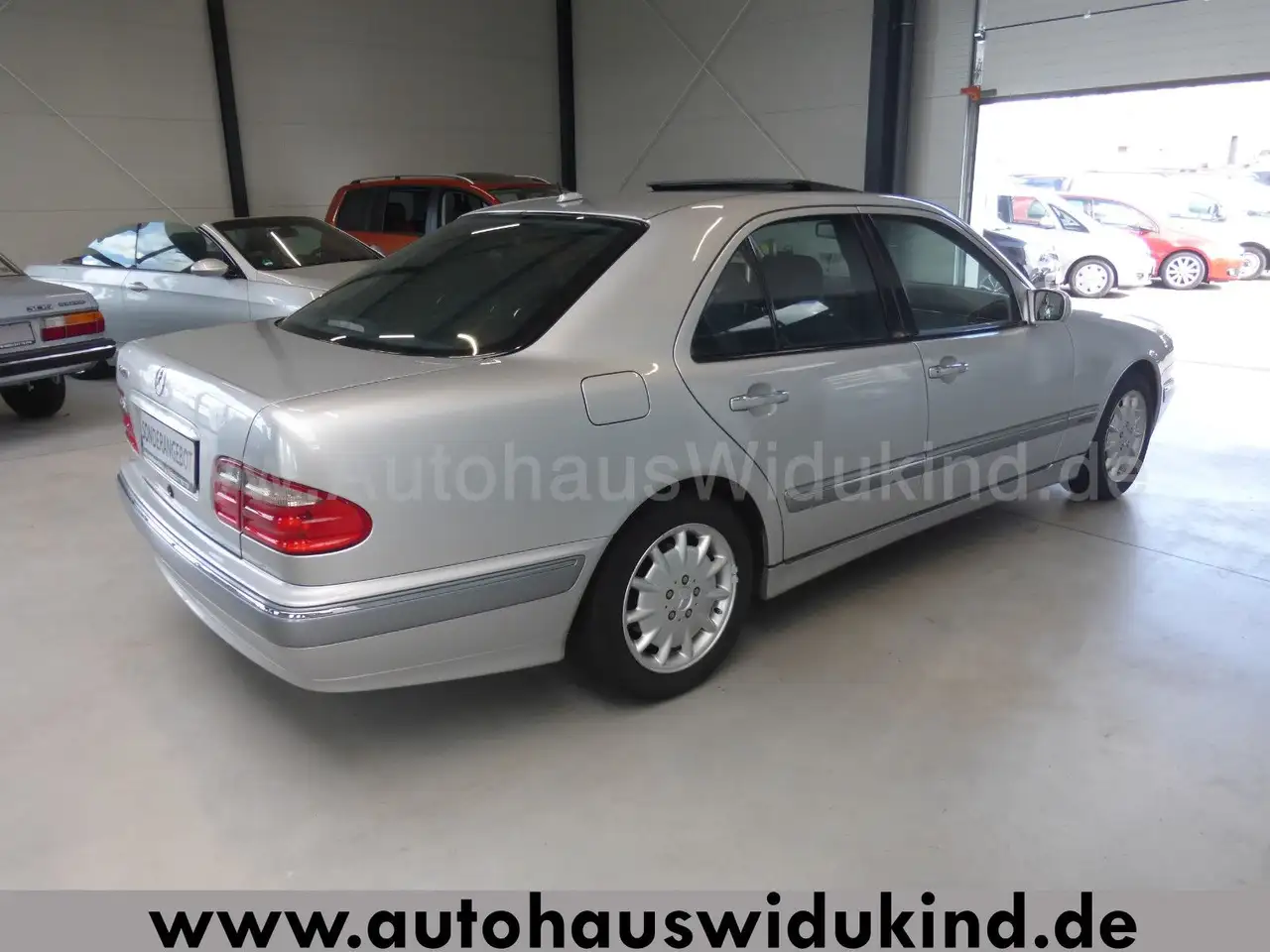 Mercedes-Benz E 240 Elegance Autom. Leder Xenon Liebhaber, foto 6