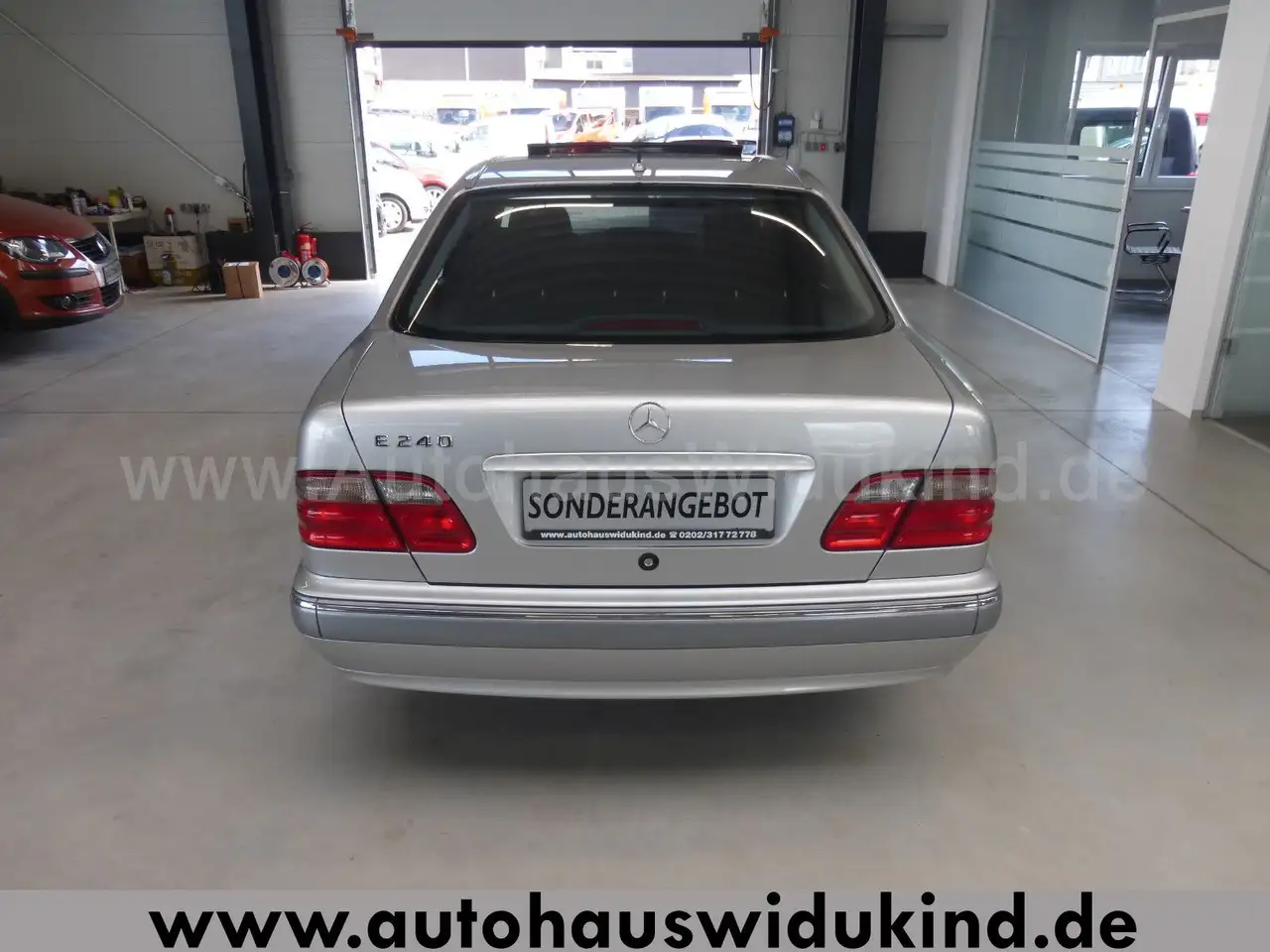 Mercedes-Benz E 240 Elegance Autom. Leder Xenon Liebhaber, foto 9