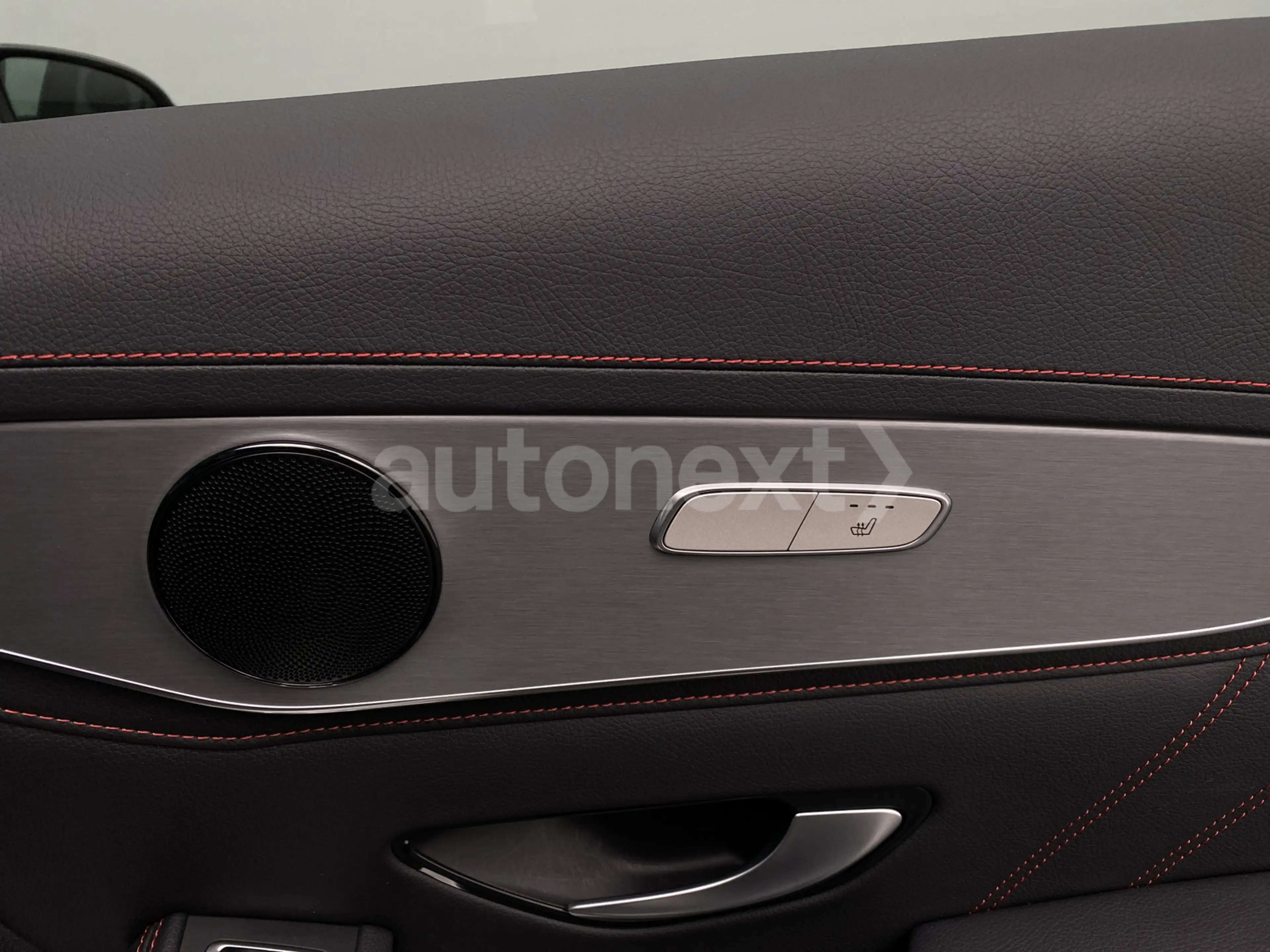 Mercedes-Benz GLC 200 4Matic *2x AMG Plus* Night+20"ALUS+Pano (3425) — photo 24