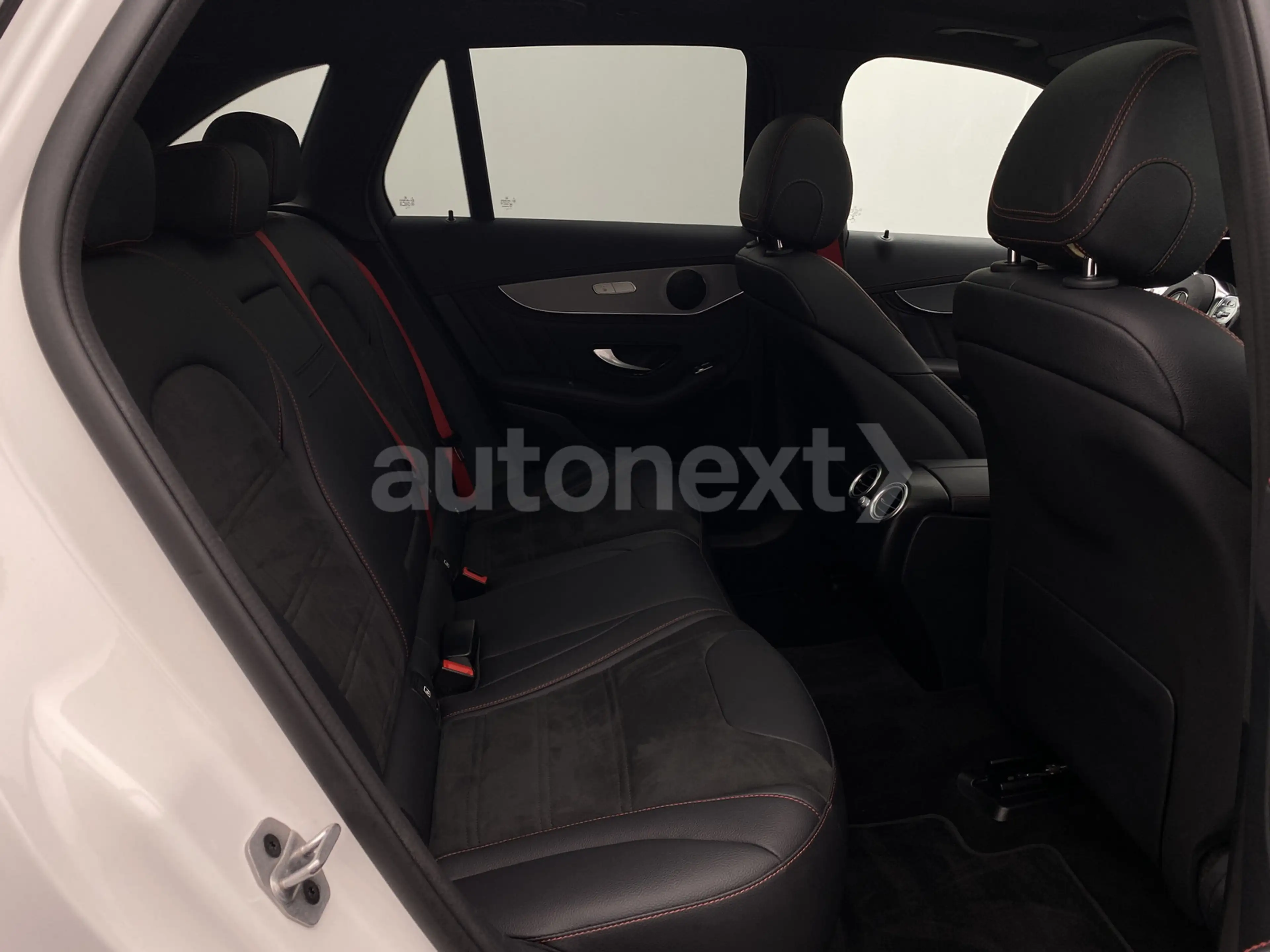 Mercedes-Benz GLC 200 4Matic *2x AMG Plus* Night+20"ALUS+Pano (3425) — photo 15