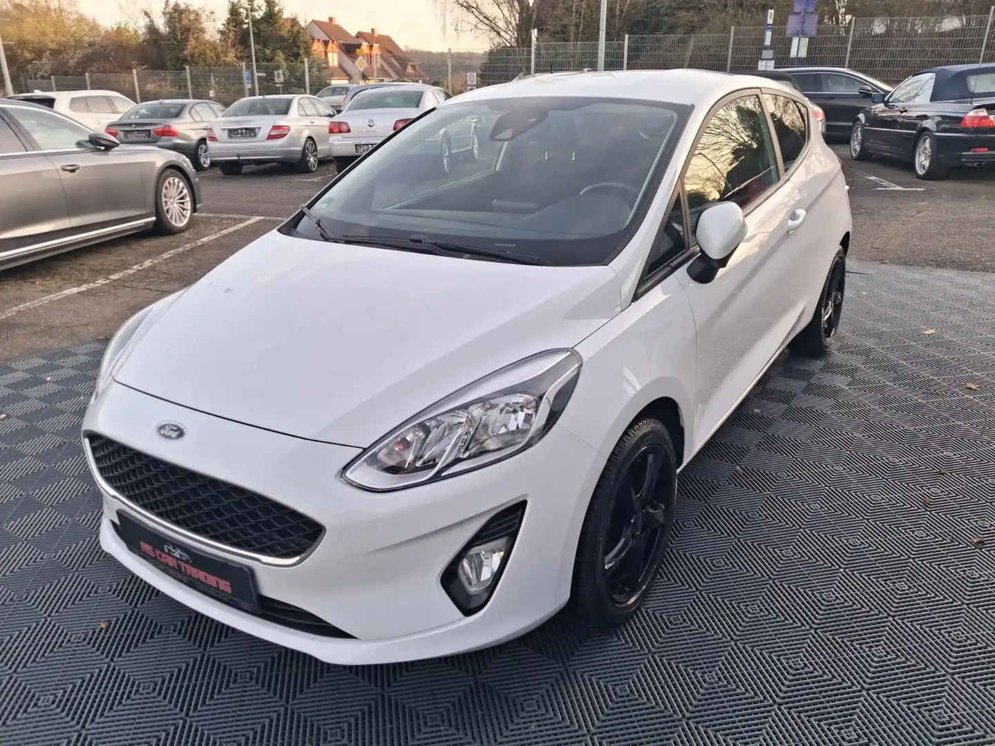 Ford Fiesta Cool & Connect Blanc - 1