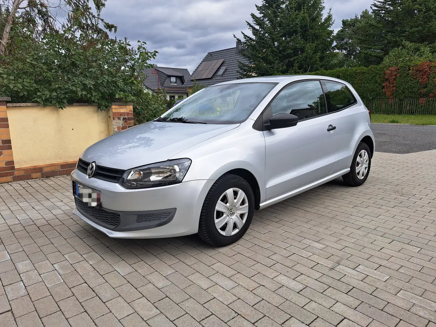Volkswagen Polo Klima/ Standheizung/ Tempomat/TÜV NEU/Trendline Silber - 1