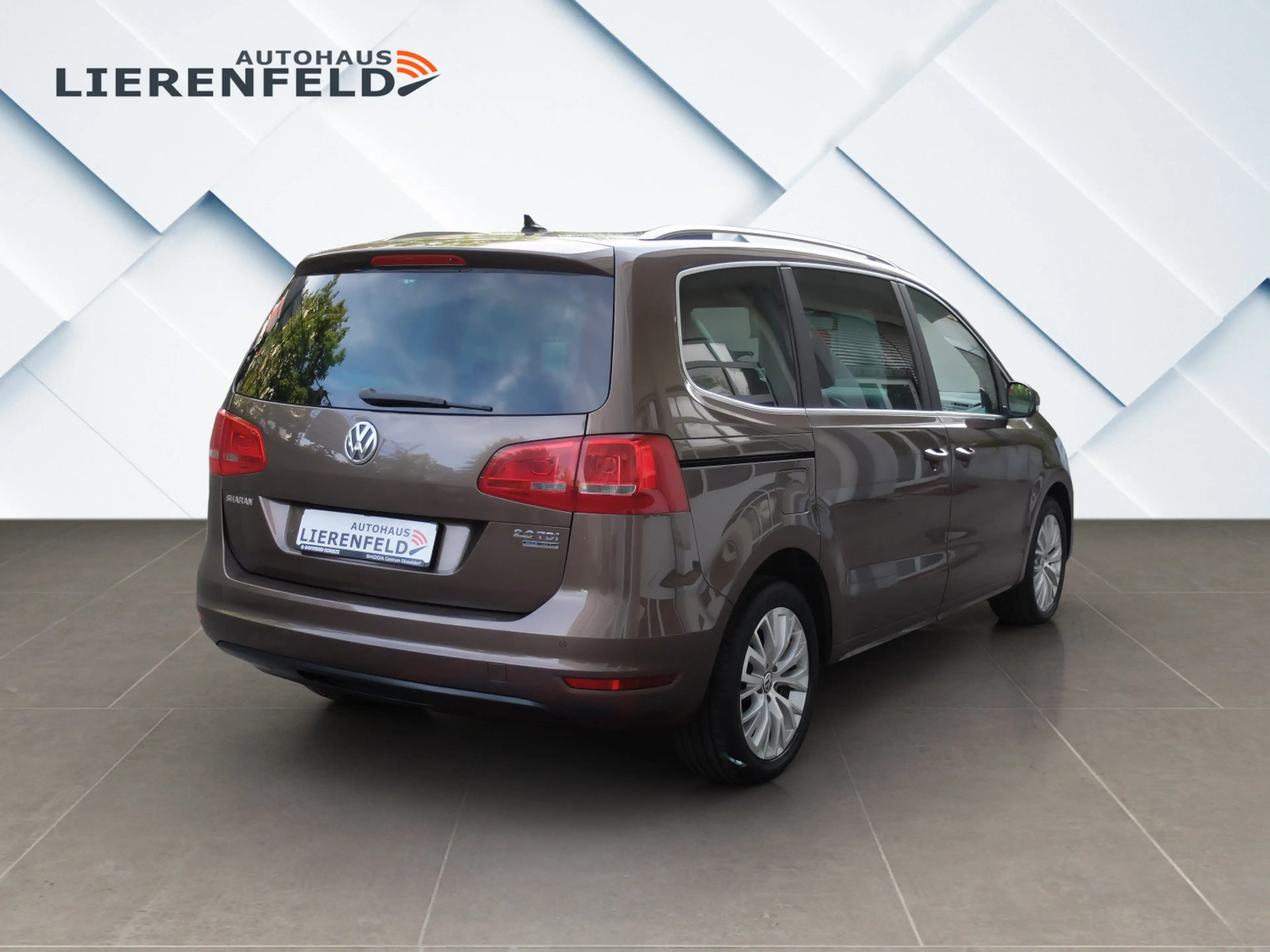 Volkswagen Sharan 2.0 TDI Highline Scheckheftgepflegt — photo 6